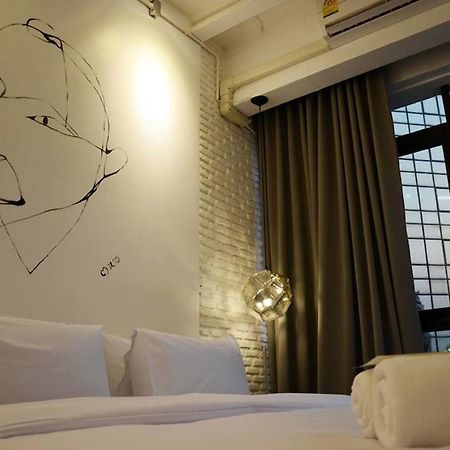 3 Howw Hostel At Sukhumvit 21 Bangkok Dış mekan fotoğraf