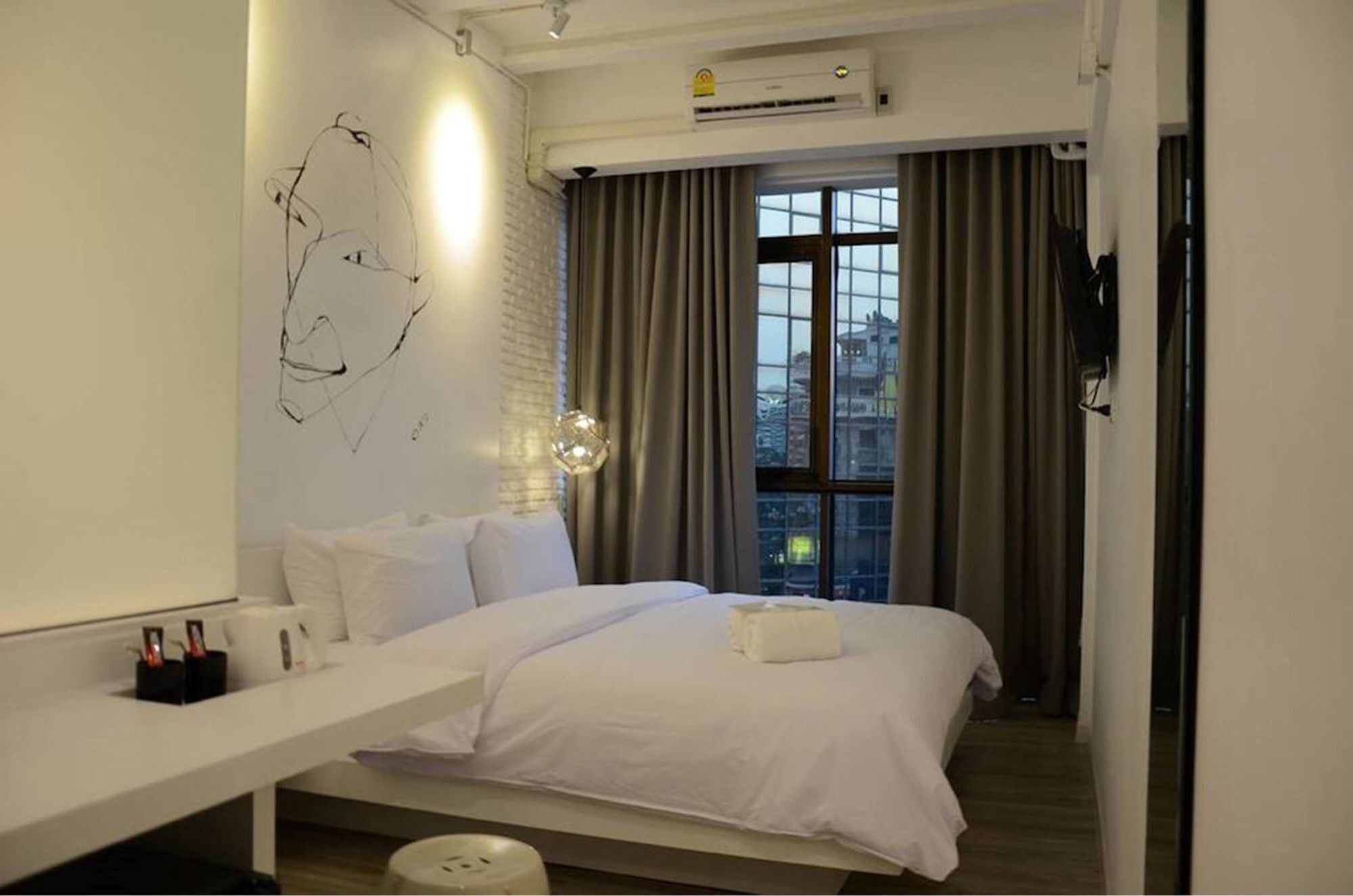 3 Howw Hostel At Sukhumvit 21 Bangkok Dış mekan fotoğraf