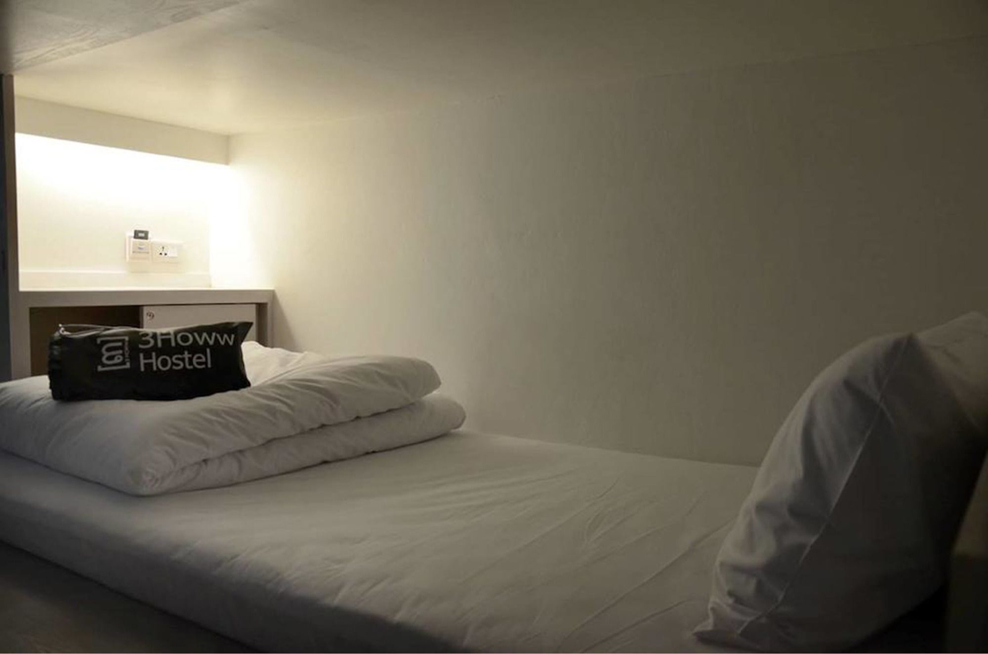 3 Howw Hostel At Sukhumvit 21 Bangkok Dış mekan fotoğraf