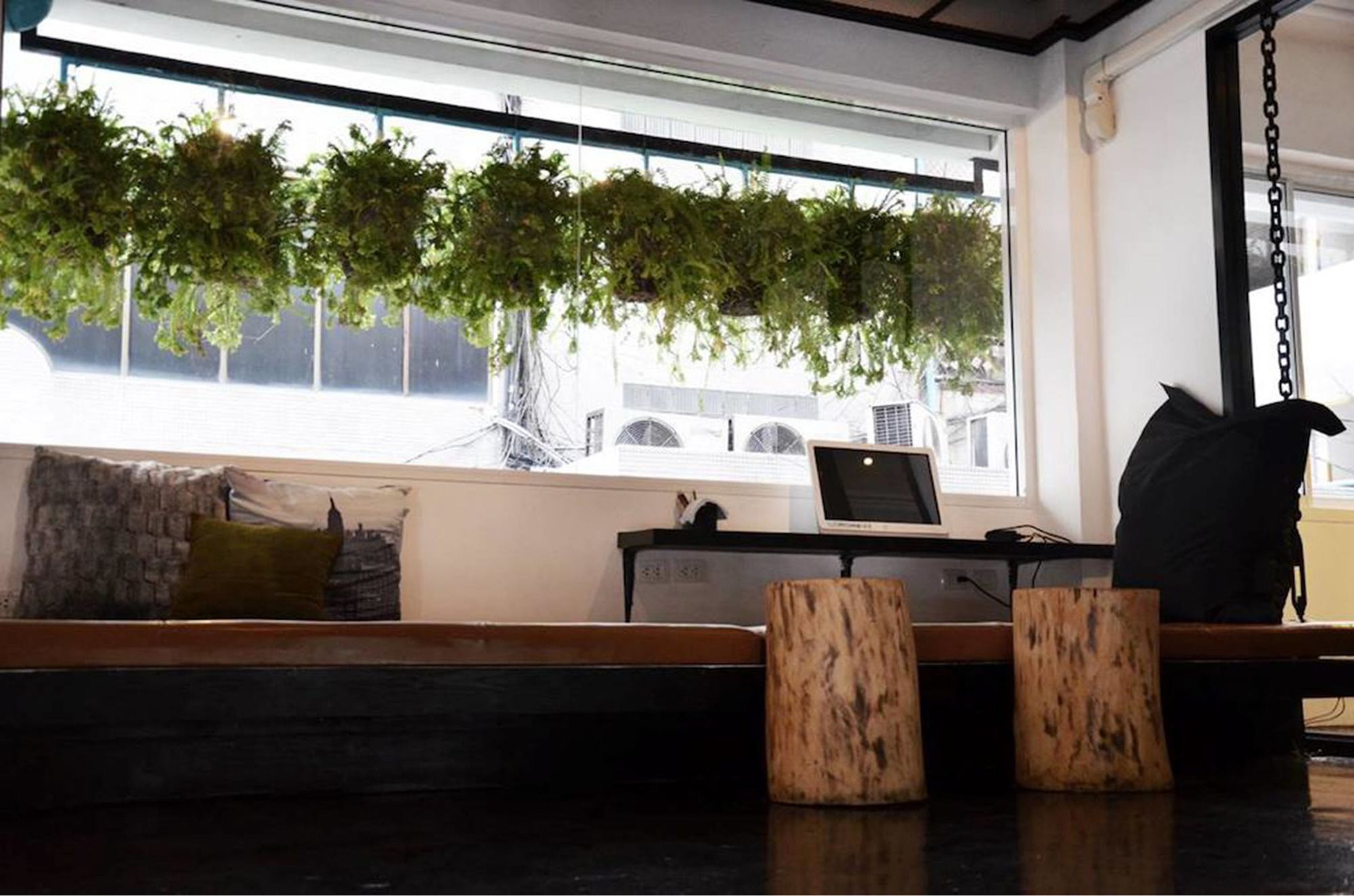 3 Howw Hostel At Sukhumvit 21 Bangkok Dış mekan fotoğraf