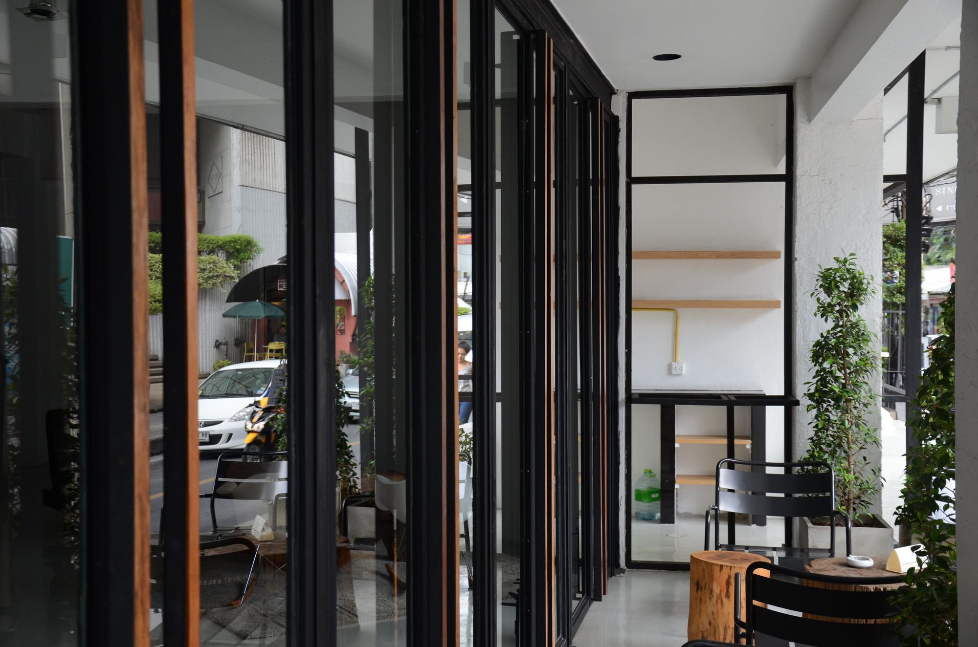 3 Howw Hostel At Sukhumvit 21 Bangkok Dış mekan fotoğraf
