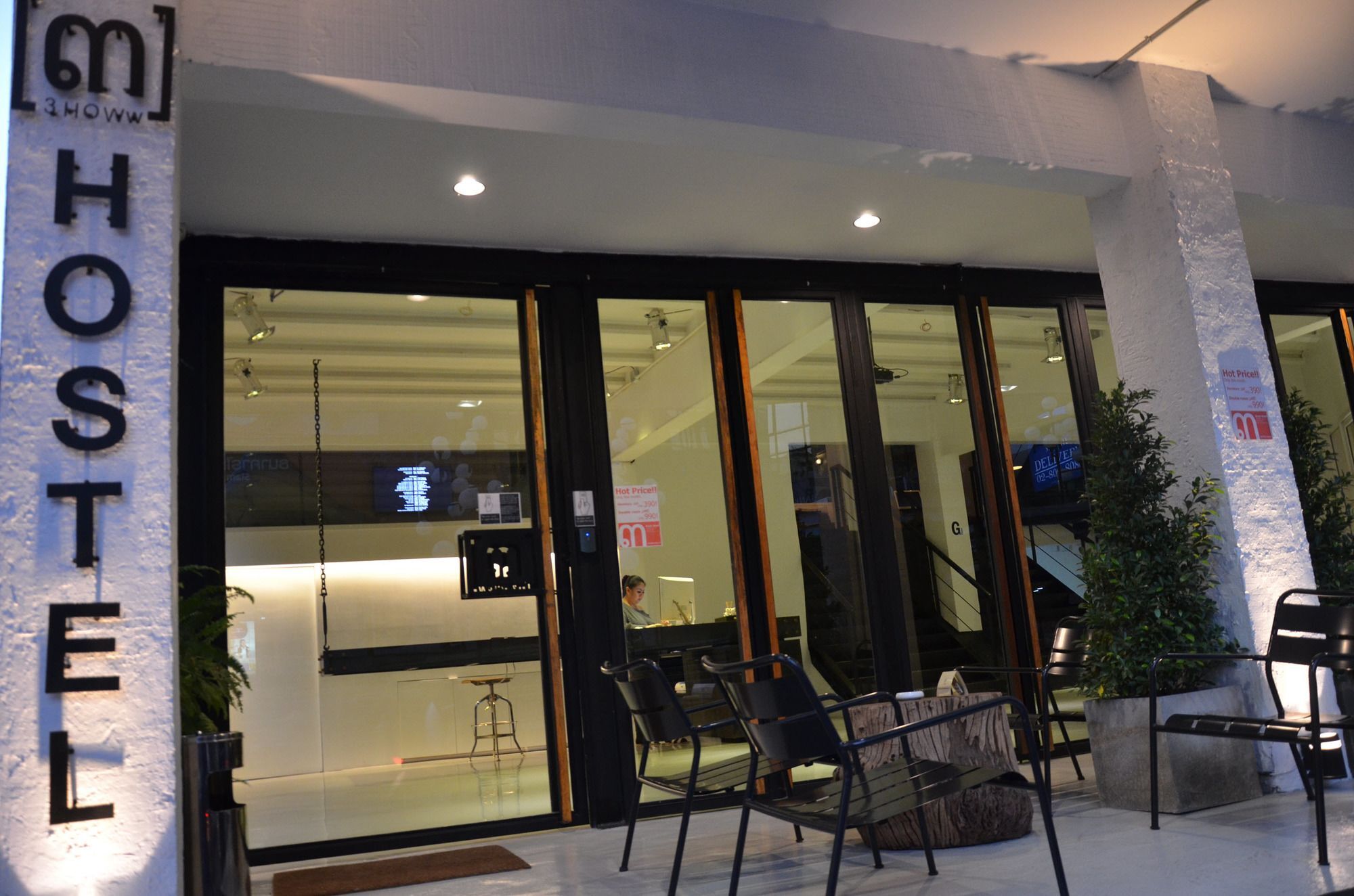 3 Howw Hostel At Sukhumvit 21 Bangkok Dış mekan fotoğraf